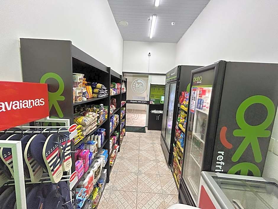 Fabuloso flat 243 Amarílis 2 piscinas climatizadas, carregador veiculo elétrico Riviera de São Lourenço, Bertioga Apartamento Duplex inteiro, cozinha equipada completa, serviço de praia, limpeza e trocas diária de toalhas, wi-fi 500mb