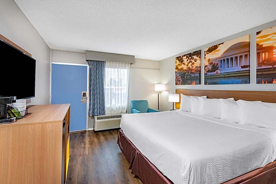 Days Inn by Wyndham Charlottesville/University Area