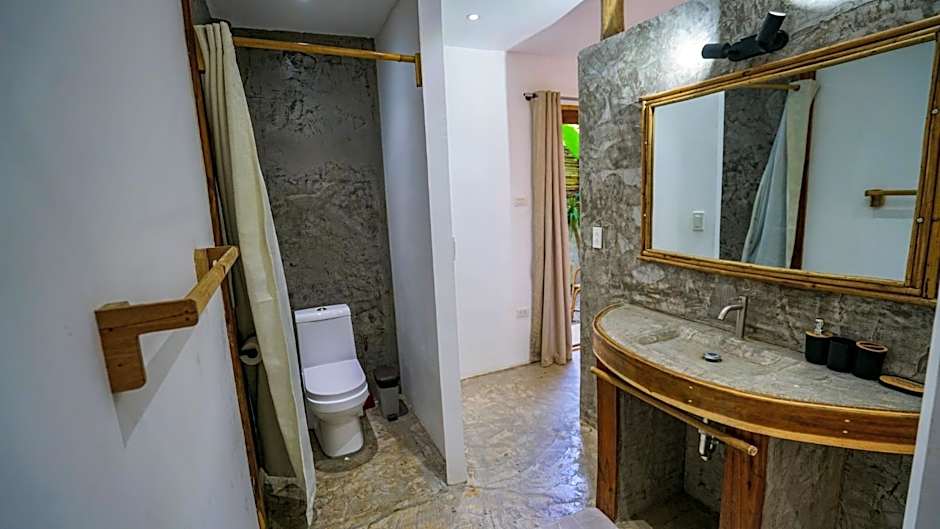 Serenity Hotel