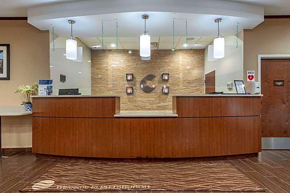 Comfort Inn & Suites Pittsburgh