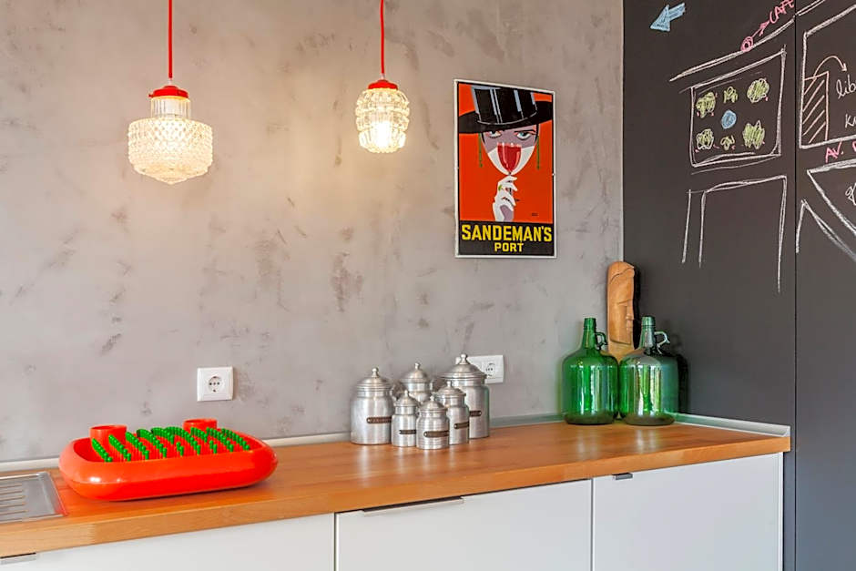 Spacious and Bright City Ap II