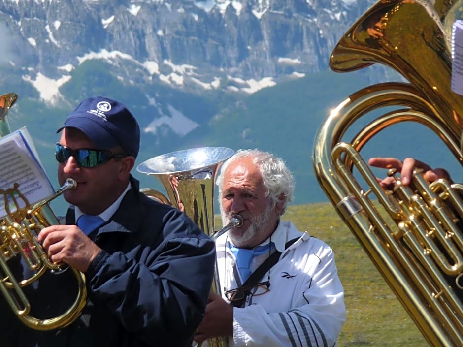 La Bifora e Le Lune Vico sotto gli archi 5