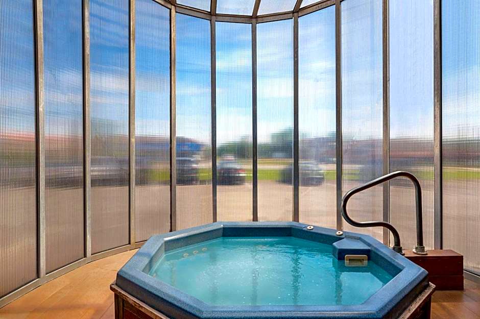 Days Inn by Wyndham Fredericton