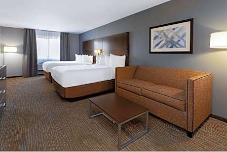 Premium Two Queen Room- Non Smoking