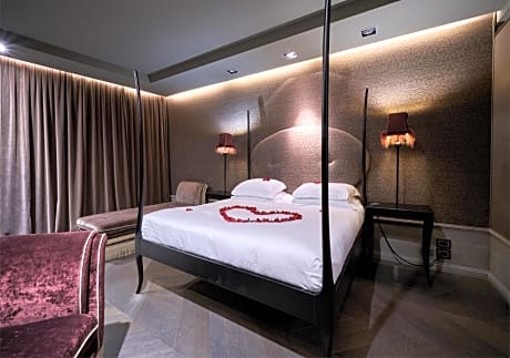 Junior Suite with Grand Canal View
