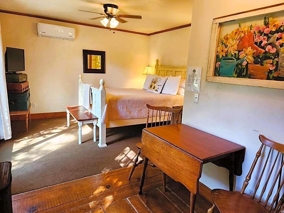 Oak Hill Inn