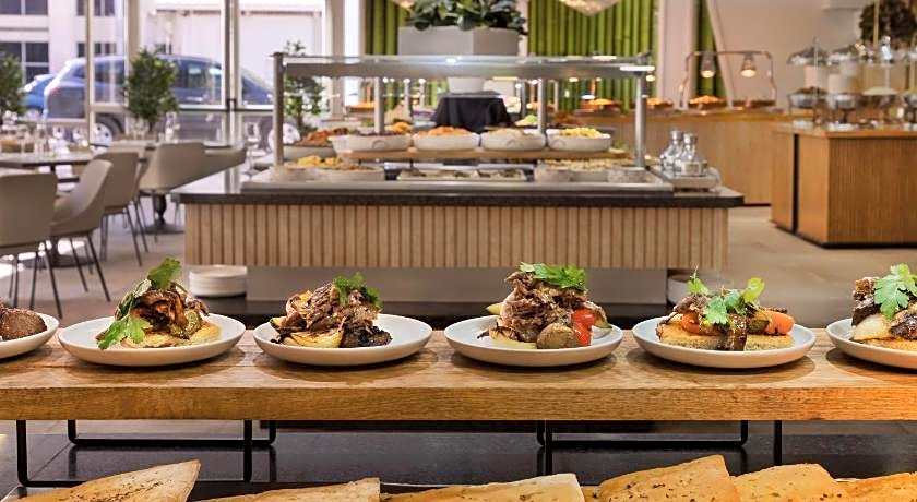 Kfar Maccabiah Hotel & Suites                                                                   