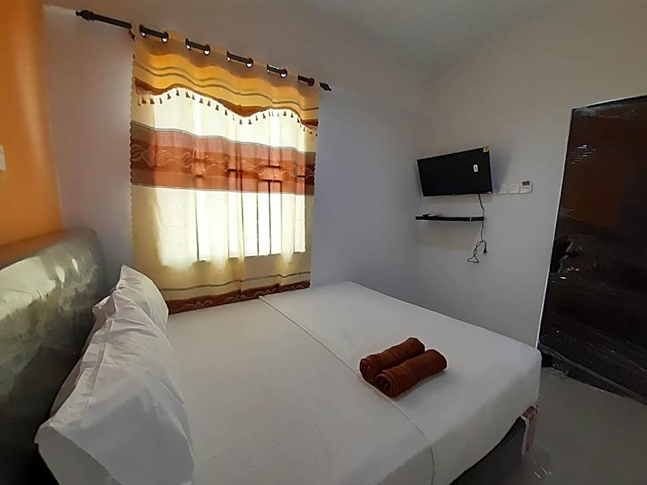 Capital O 93076 Batam Backpacker Guesthouse 2