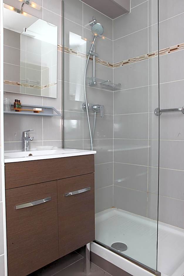 LES TERRASSES DE BORDA***