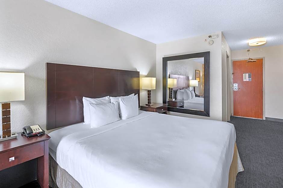 88 Palms Hotel & Event Center