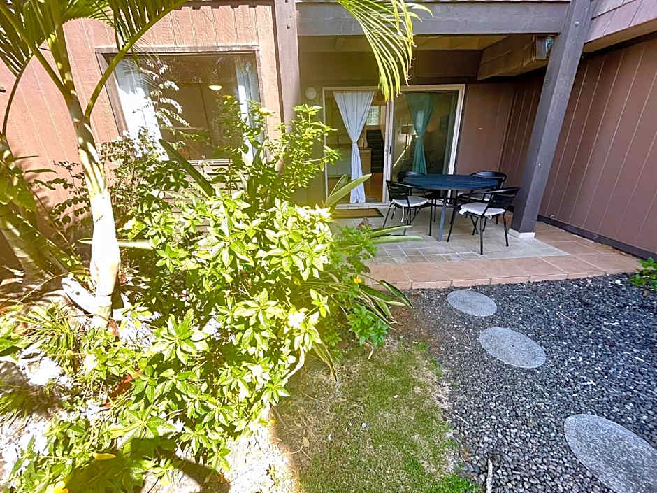 Beachfront 1 Bedroom Condo with Private Beach, Pool, Hot Tub