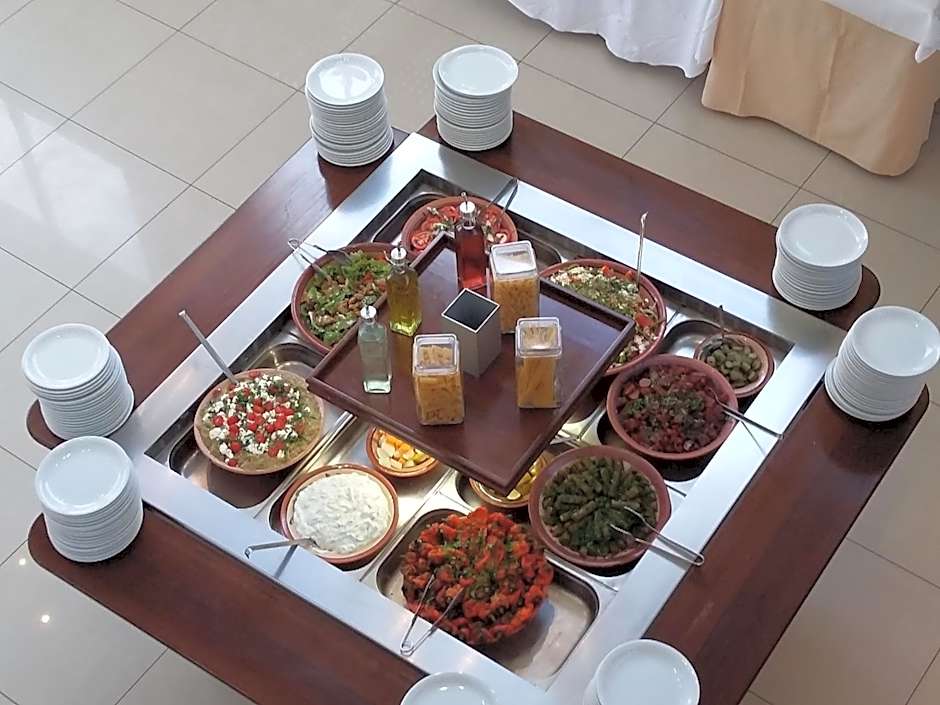 Meropi Hotel & Apartments