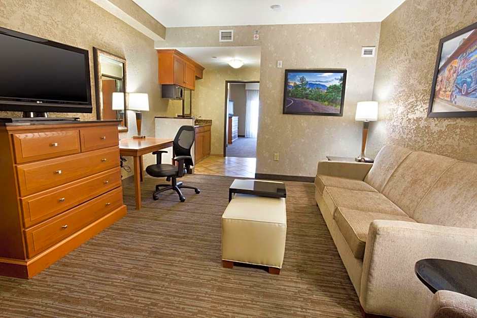 Drury Inn & Suites Flagstaff