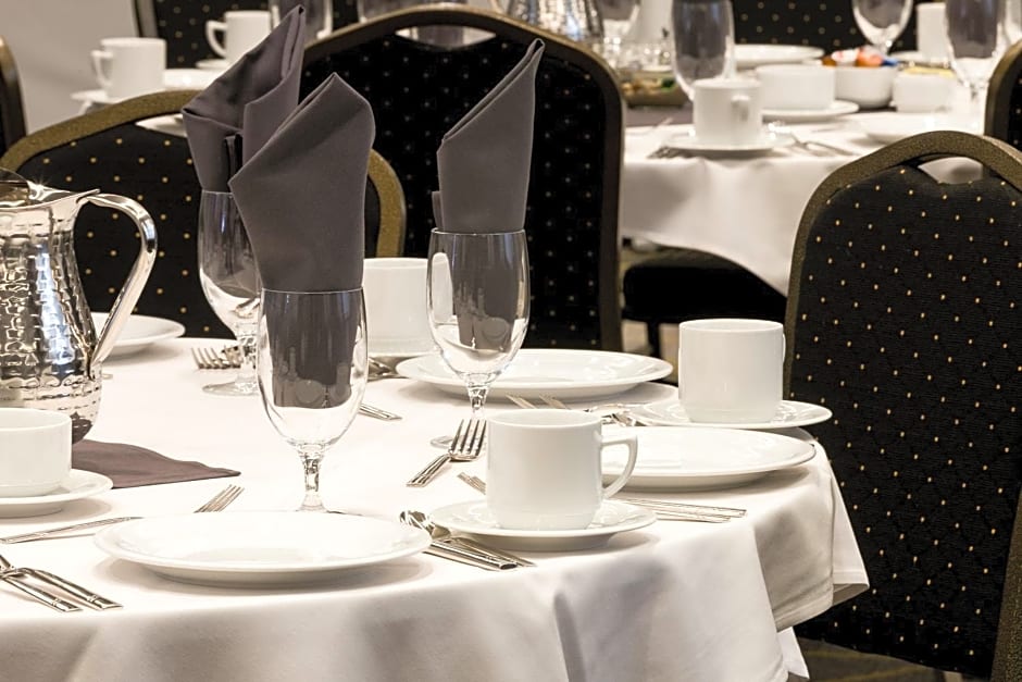 Holiday Inn & Suites - Detroit - Troy By IHG