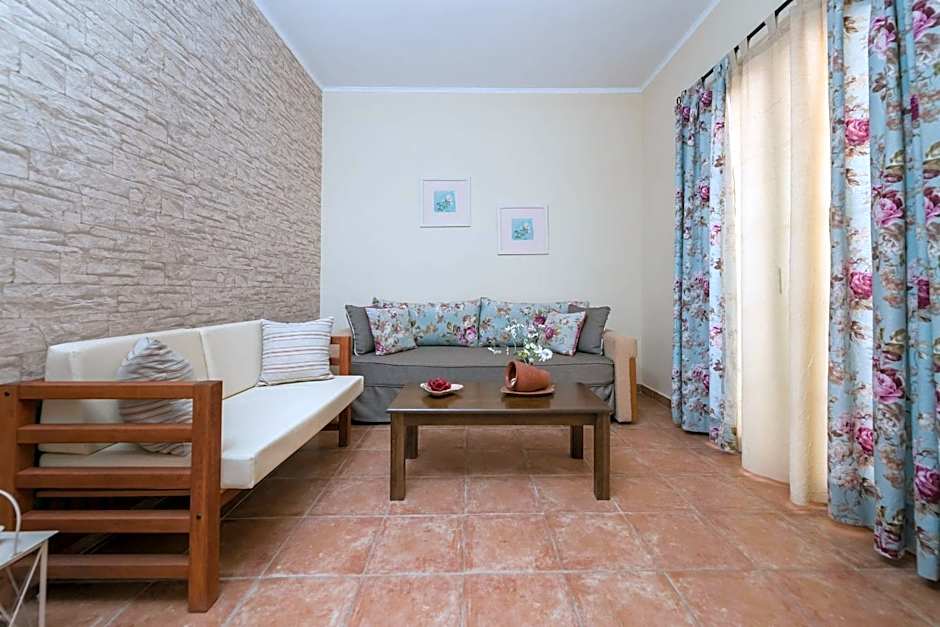 Lorenzo Villas with Private Pool, 200m from the beach, by ZanteWize