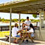 Tāhuna Beach Holiday Park