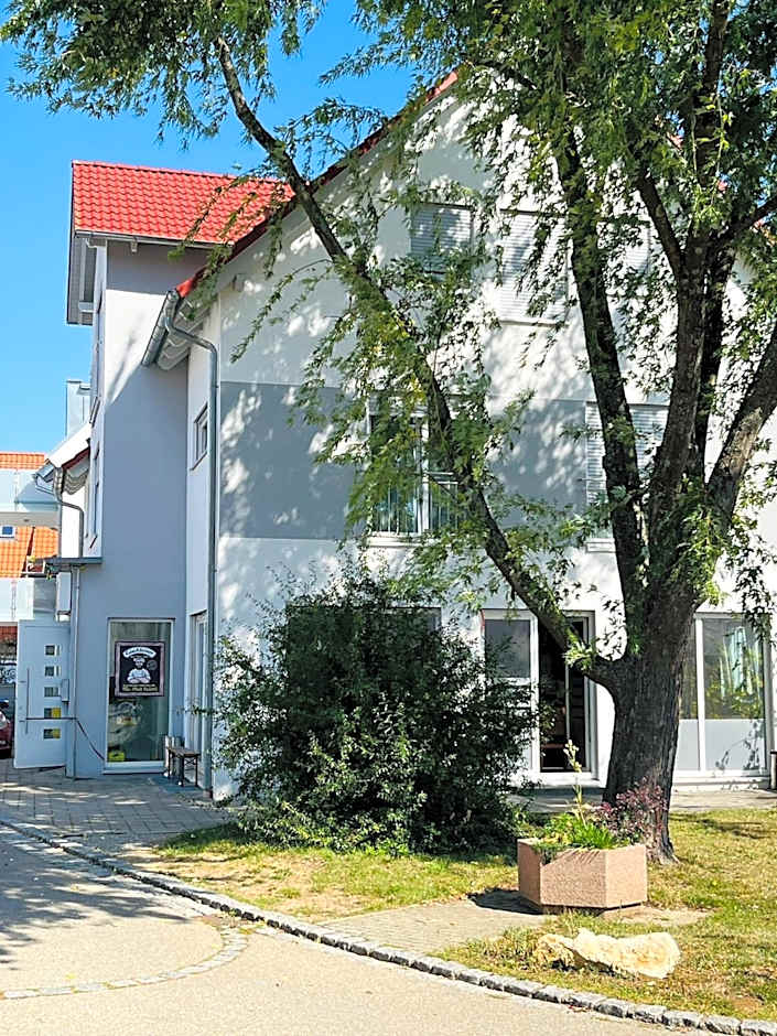 MW Apartments B1