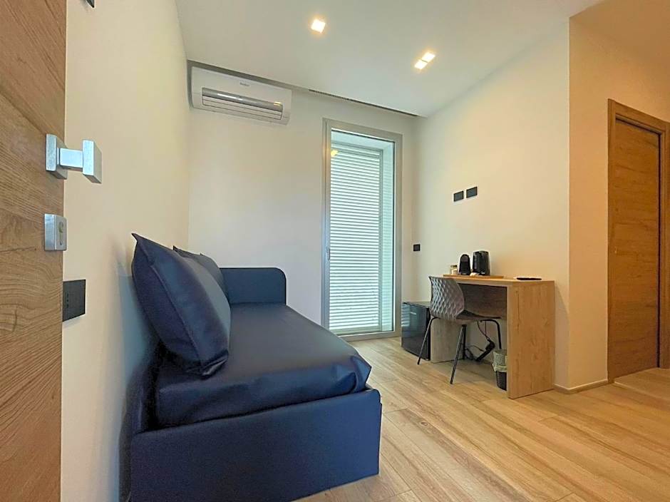 Bari Airport Rooms