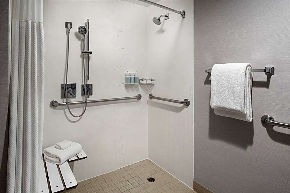 Courtyard by Marriott San Mateo Foster City