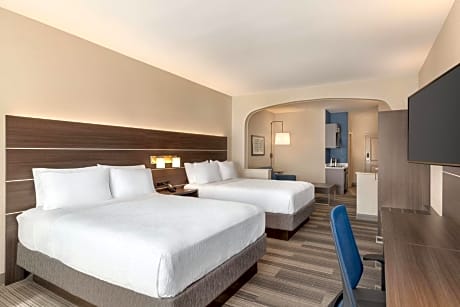 Suite with Two Queen Beds