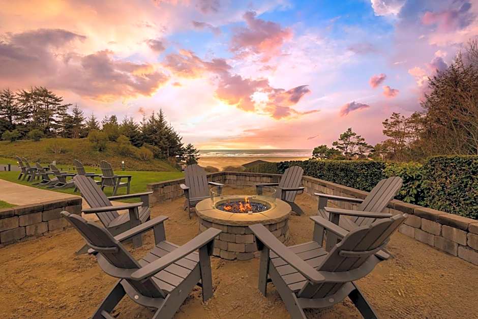 Best Western Plus Agate Beach Inn