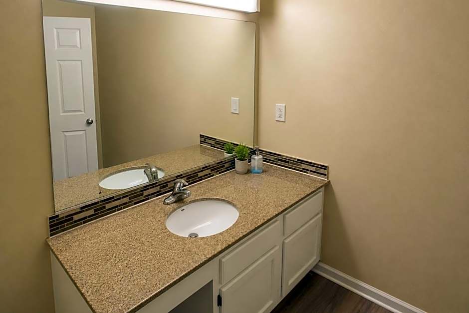Plantation Oaks Suites & Inn Millington