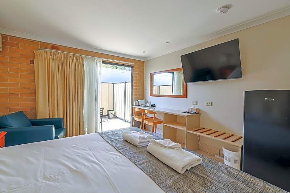 Emerald Central Palms Motel