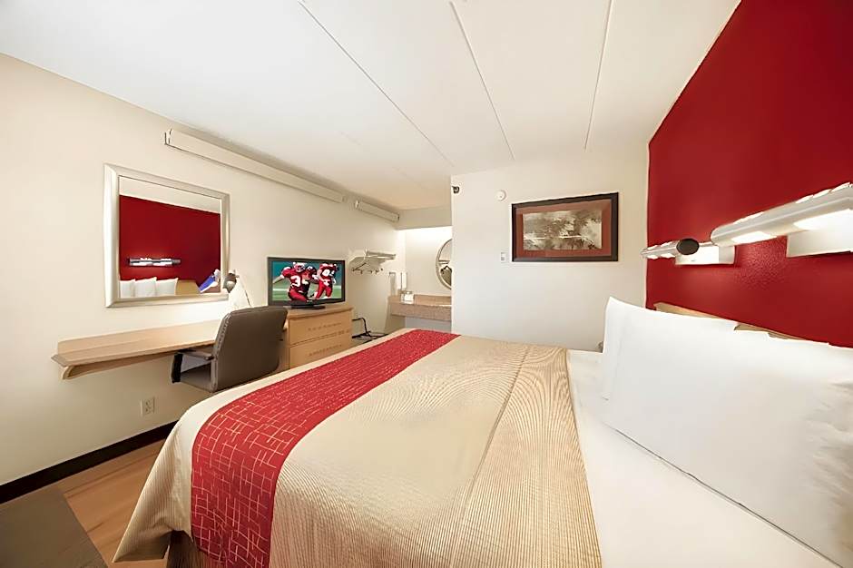 Red Roof Inn Cincinnati Northeast - Blue Ash