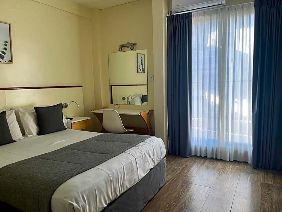 Alpino Hotel