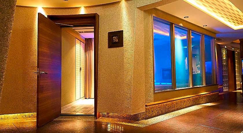 THE skM TOKYO  HOTEL & DINING