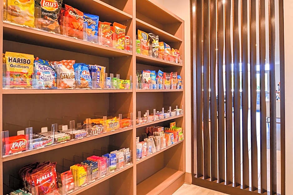 Holiday Inn Express and Suites - Mall of America - MSP Airport By IHG