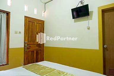 Wisma Handayani Syariah Mitra RedDoorz near RSUD Wonosari