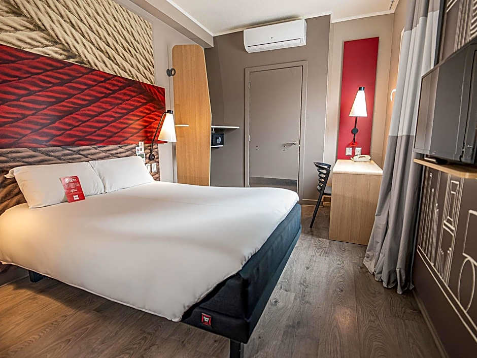 Ibis Iquique