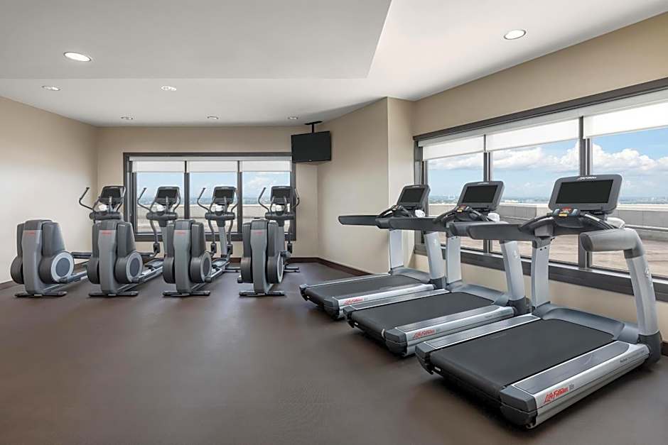 THE WESTIN NEW ORLEANS