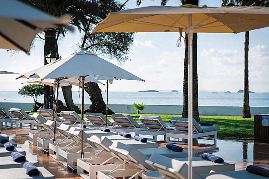 THB Los Molinos Adults Only