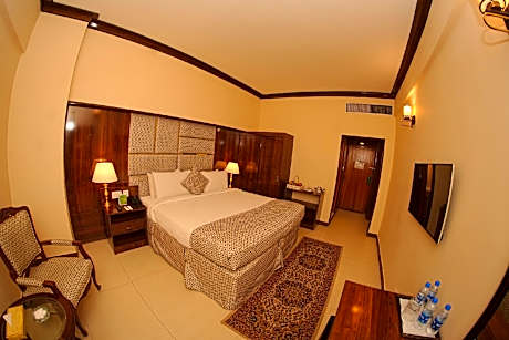 Deluxe King Double Room