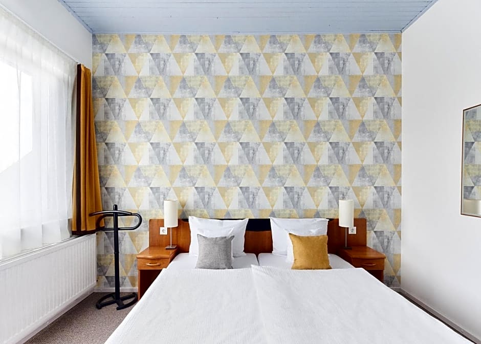 Lorelei Pension Adults Only