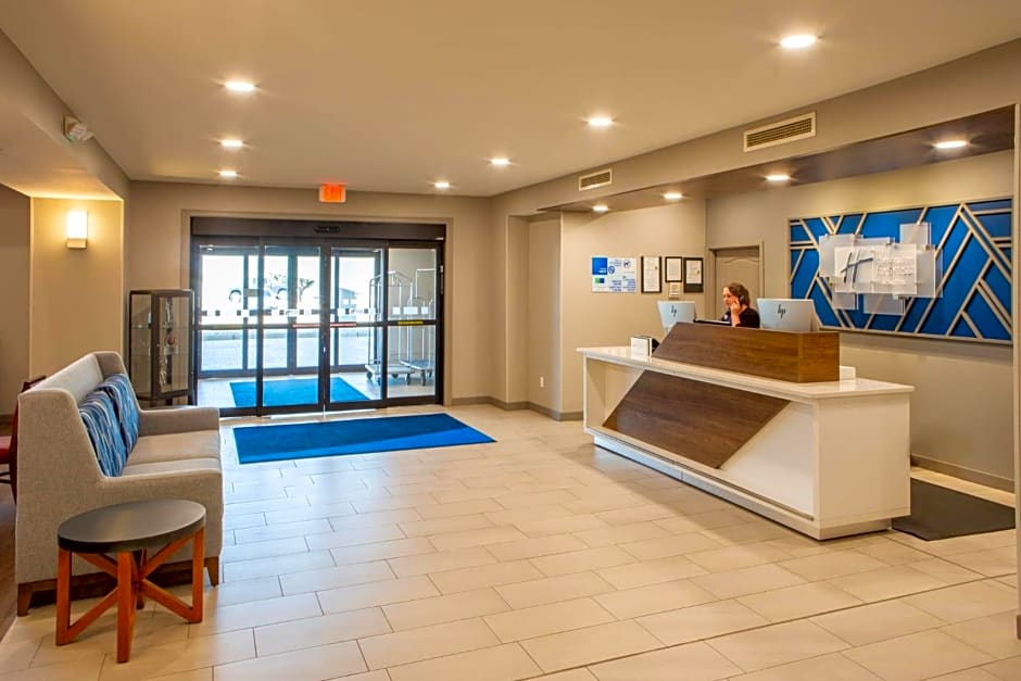 Holiday Inn Express & Suites Sioux City-South