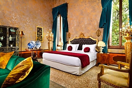 Luxury King Room