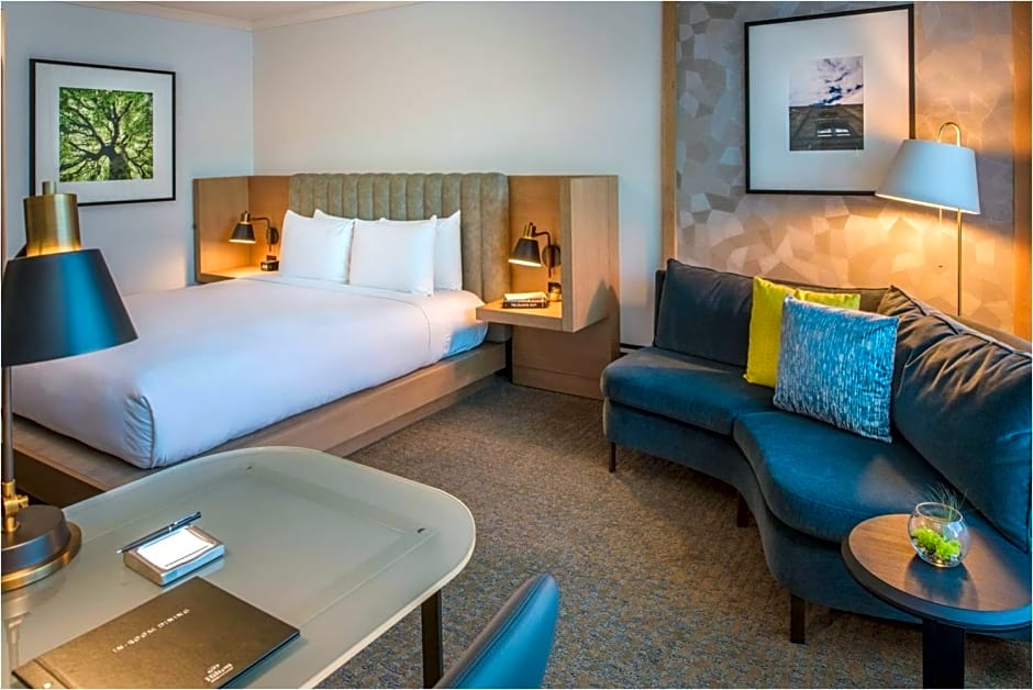 The Duniway Portland, A Hilton Hotel