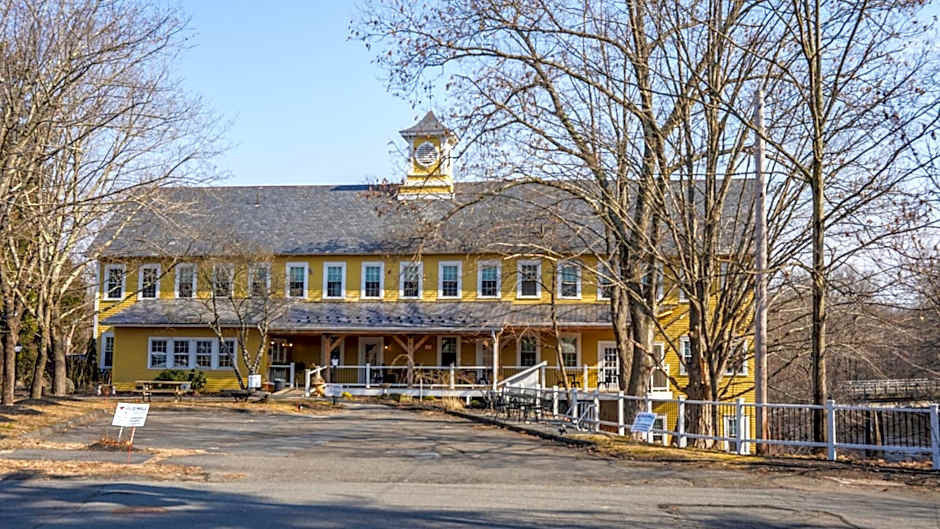 Old Mill Inn