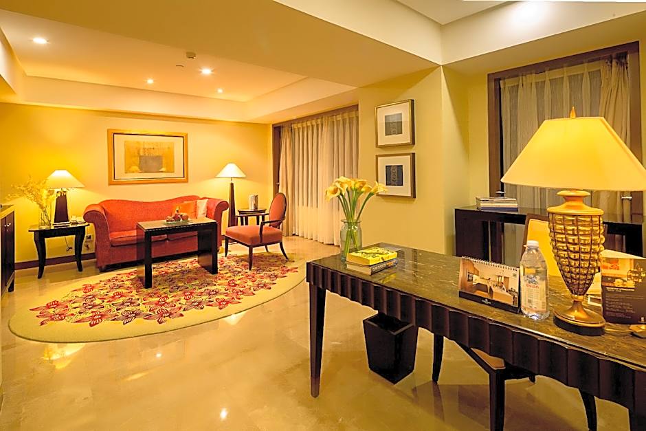 Renaissance by Marriott Tianjin TEDA Convention Centre Hotel