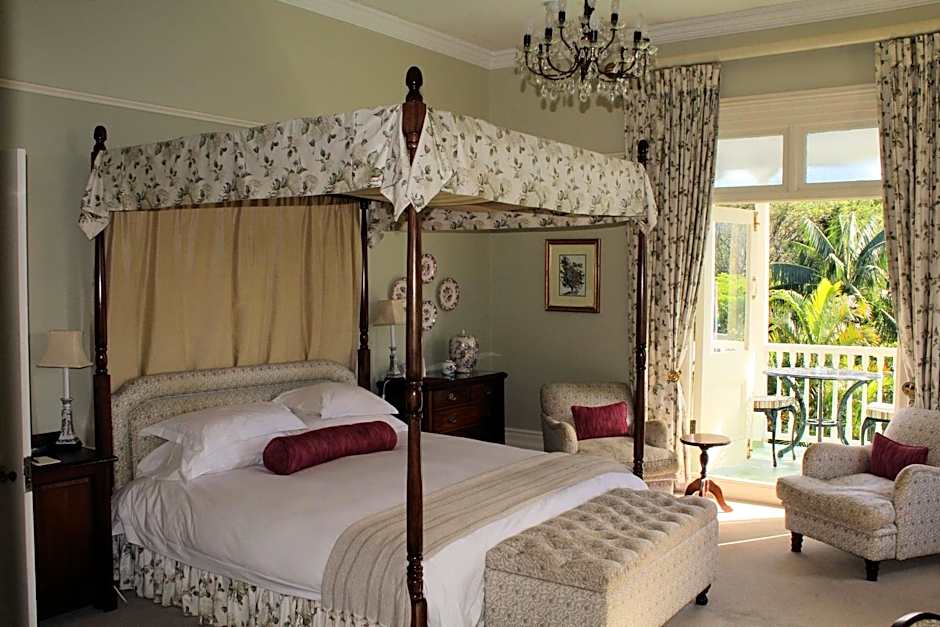 Hacklewood Hill Country House