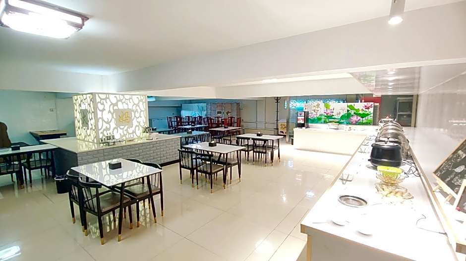 IU Hotel Shijiazhuang Airport