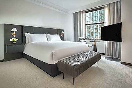 River View Accessible Corner One Bedroom Suite