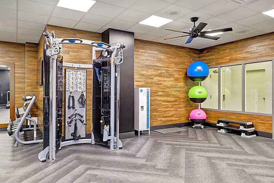 Four Points By Sheraton St. Catharines Niagara Suites