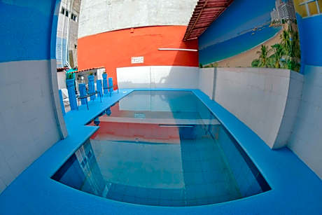 Deluxe Room (2 Adults + 1 Child)