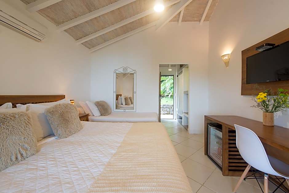 La Pedrera Small Hotel & Spa