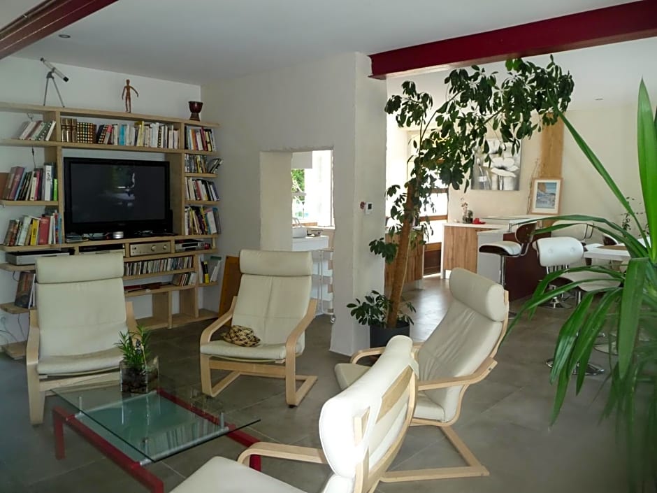 L'Anagramme, chambres, table d'hôtes et gîte pour adultes, naturistes ou non !