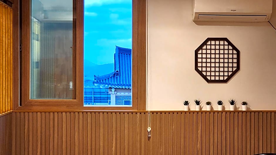 Gyeongju Hotel Check-in Bulguk